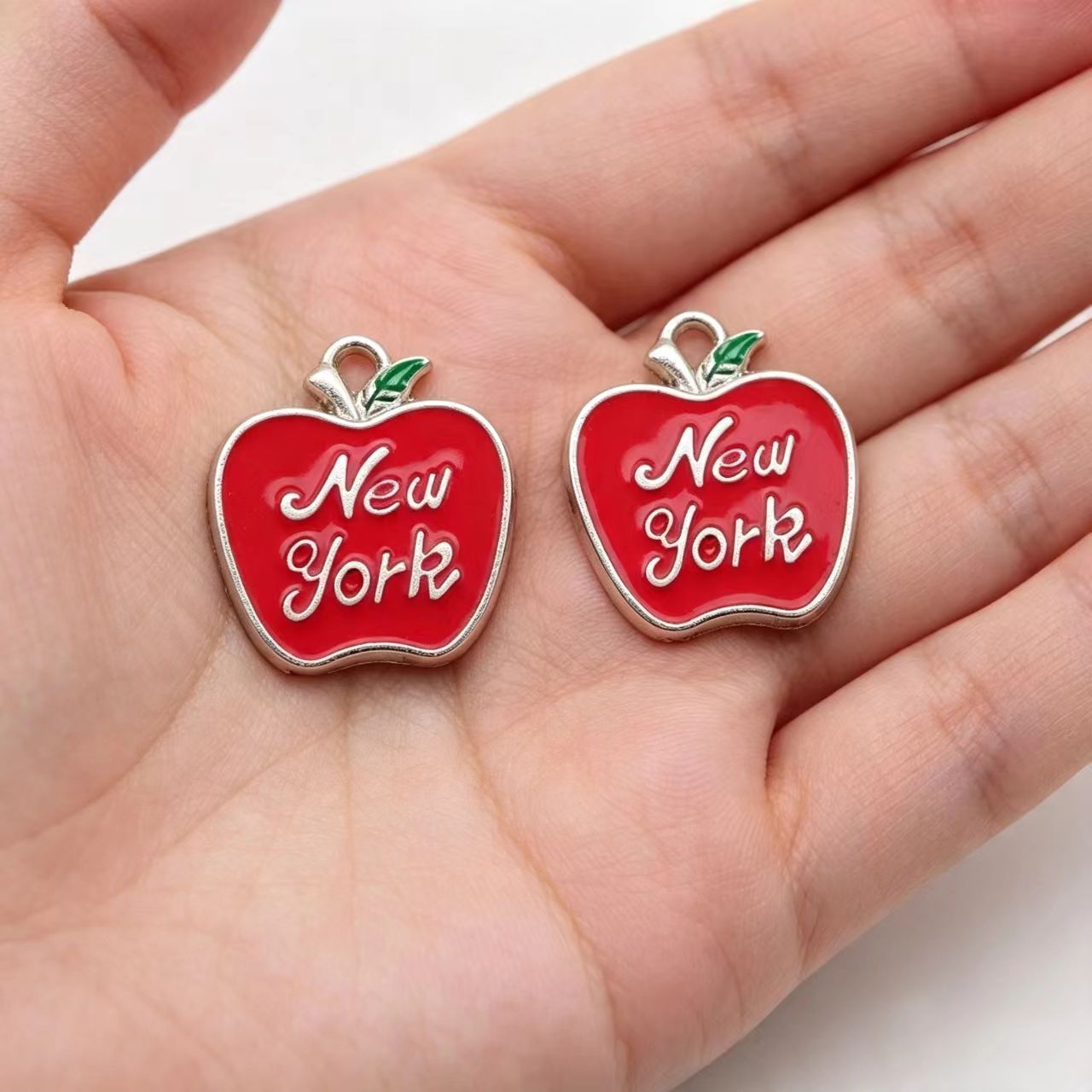 Jewelry Making New York - 10 stuks emaille appel New York