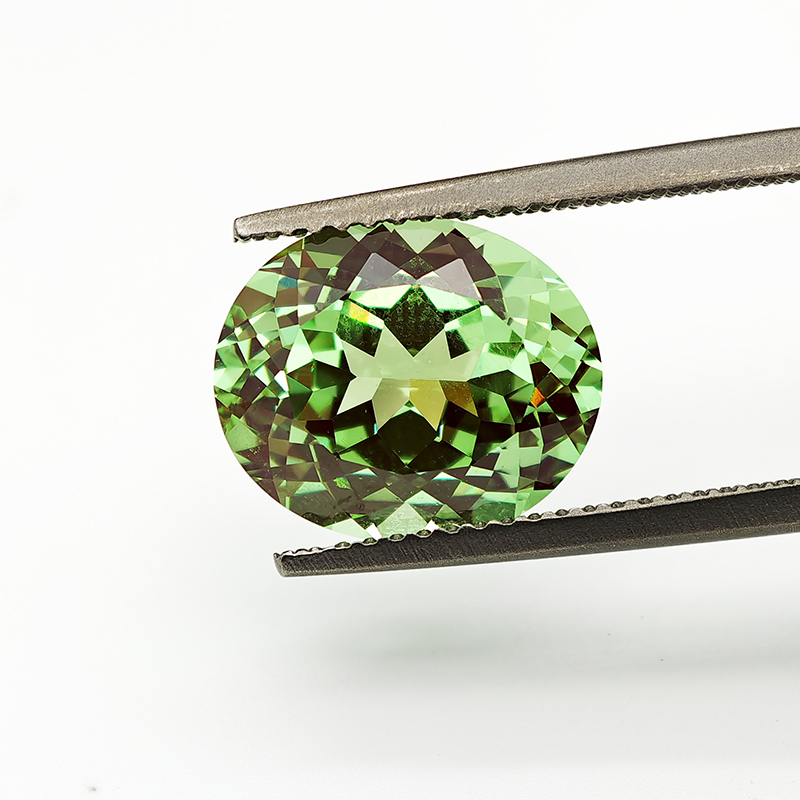 Lichtgroene Yttrium Aluminium  - Jewelry Making Light recensie en prijs