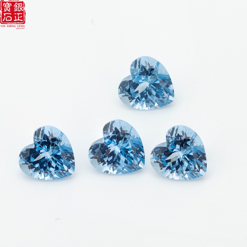 Licht aquamarijn spinel in vor - Jewelry Making Light recensie en prijs