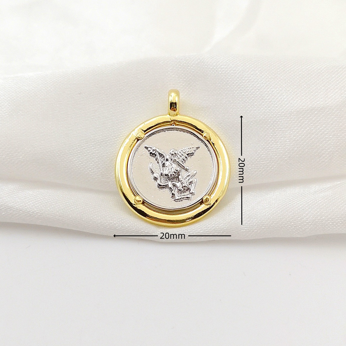Vergulde Aartsengel Saint Mich - Jewelry Making Michaels recensie en prijs